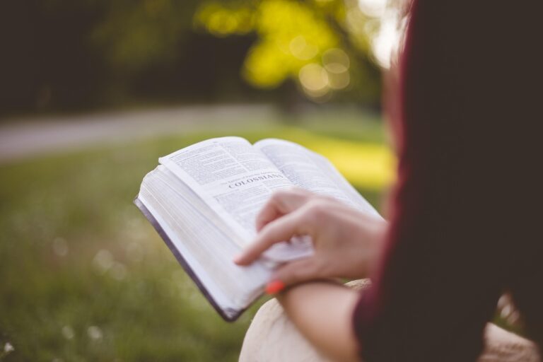 Top 5 Relaxation Spots on Campus for De-Stressing